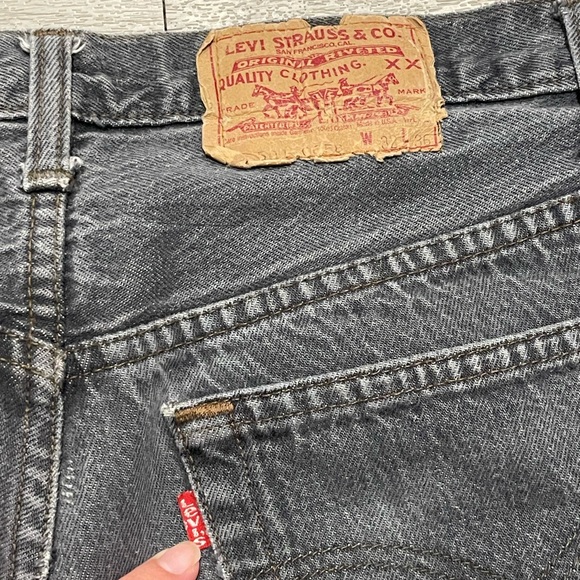 Vintage Levi’s 501 70s button fly faded black black jeans made in USA - Picture 2 of 10